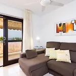 דירה Frontline Playa Vistas With Pool, Parking, Sea