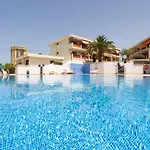 Frontline Playa Vistas With Pool, Parking, Sea דירה לוס כריסטיאנוס