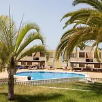 דירה Frontline Playa Vistas With Pool, Parking, Sea