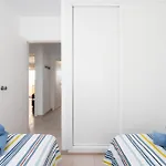 דירה Frontline Playa Vistas With Pool, Parking, Sea