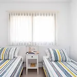 Frontline Playa Vistas With Pool, Parking, Sea לוס כריסטיאנוס