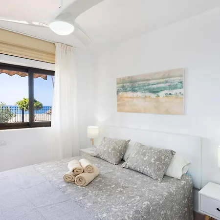 Frontline Playa Vistas With Pool, Parking, Sea 公寓