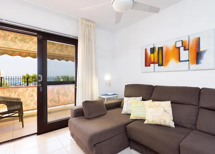 아파트 Frontline Playa Vistas With Pool, Parking, Sea