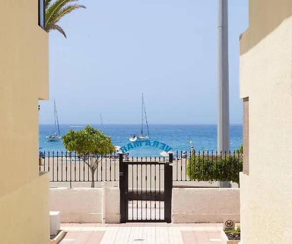 아파트 Frontline Playa Vistas With Pool, Parking, Sea