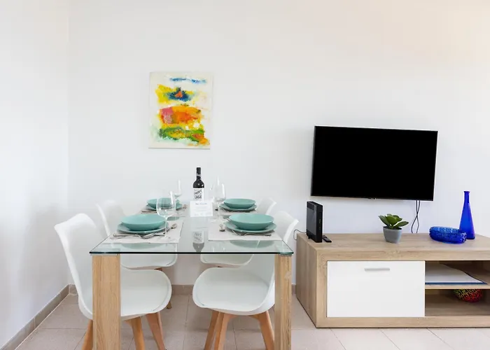 Frontline Playa Vistas With Pool, Parking, Sea