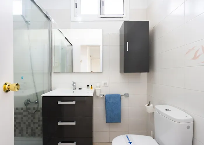 Frontline Playa Vistas With Pool, Parking, Sea דירה *