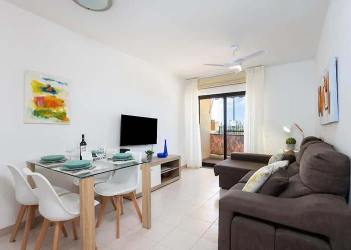 Frontline Playa Vistas With Pool, Parking, Sea