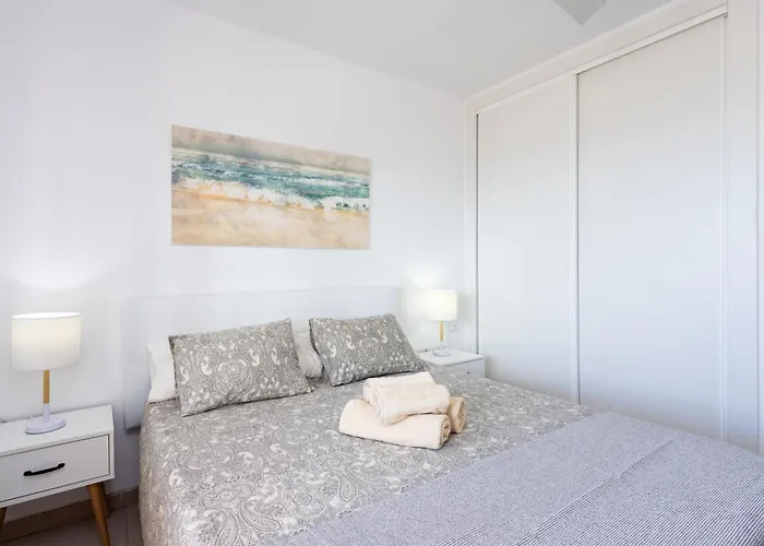 Frontline Playa Vistas With Pool, Parking, Sea Apartament Los Cristianos (Tenerife)