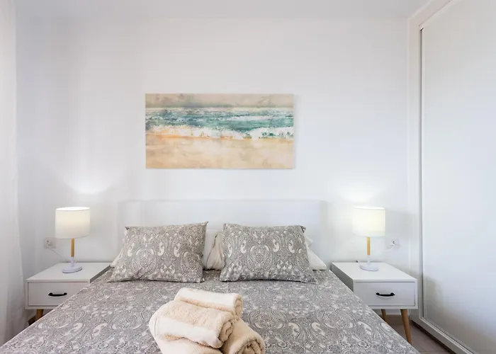 아파트 Frontline Playa Vistas With Pool, Parking, Sea *